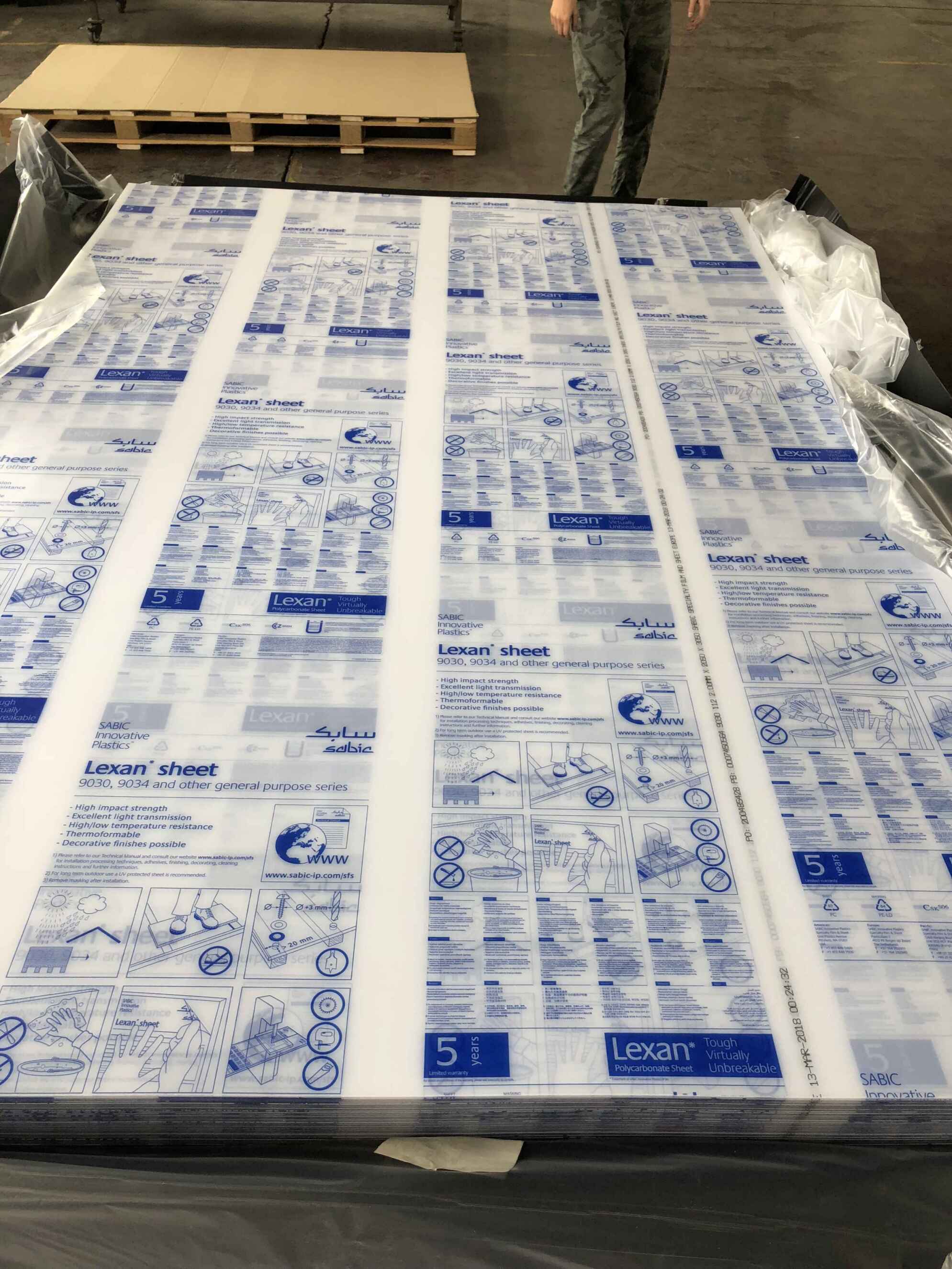 LEXAN 9030TG/9034Vͨ͸PCĳ