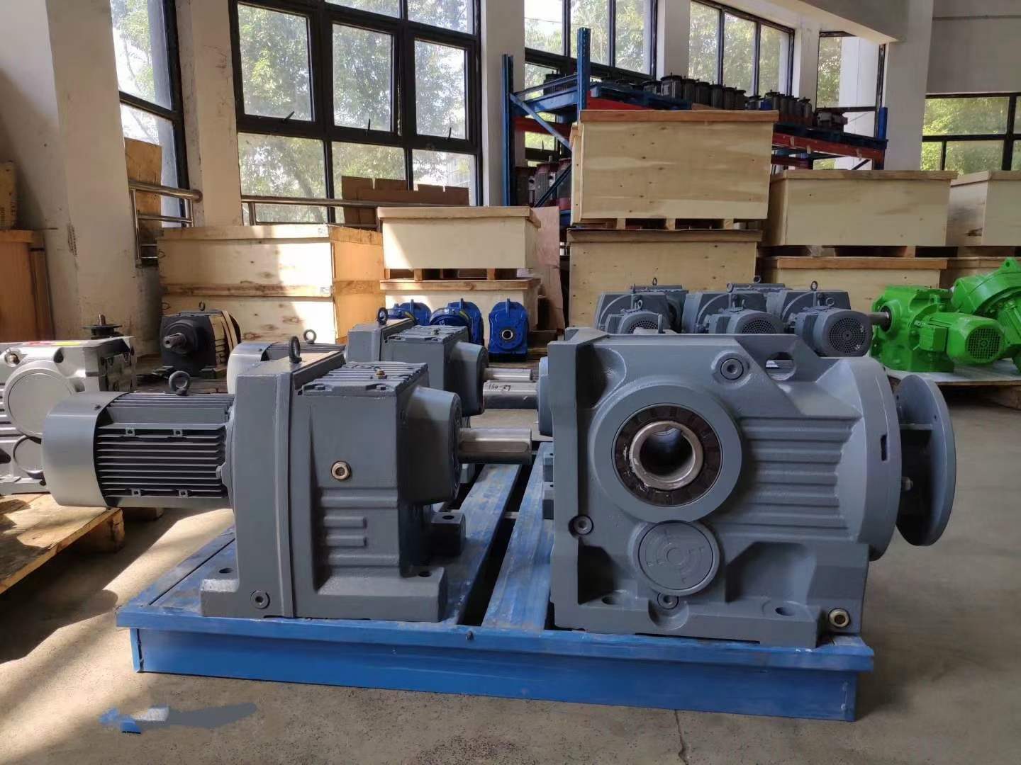 KA97R57-Y0.75KW-389-M1ٻFF127R87DRS90M4