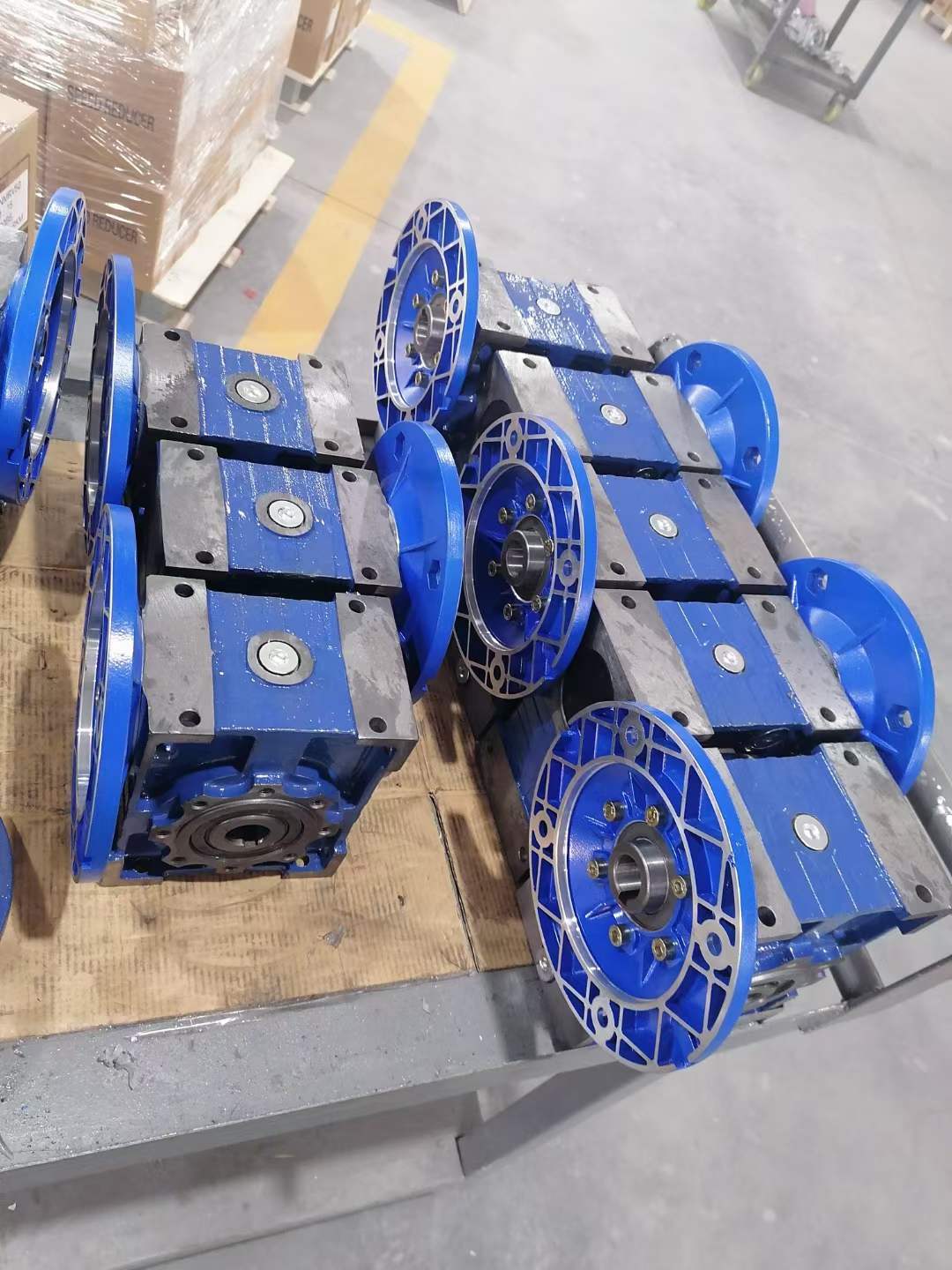 KAF37-Y0.25KW-6.37ٻFF157R97DRE180M4