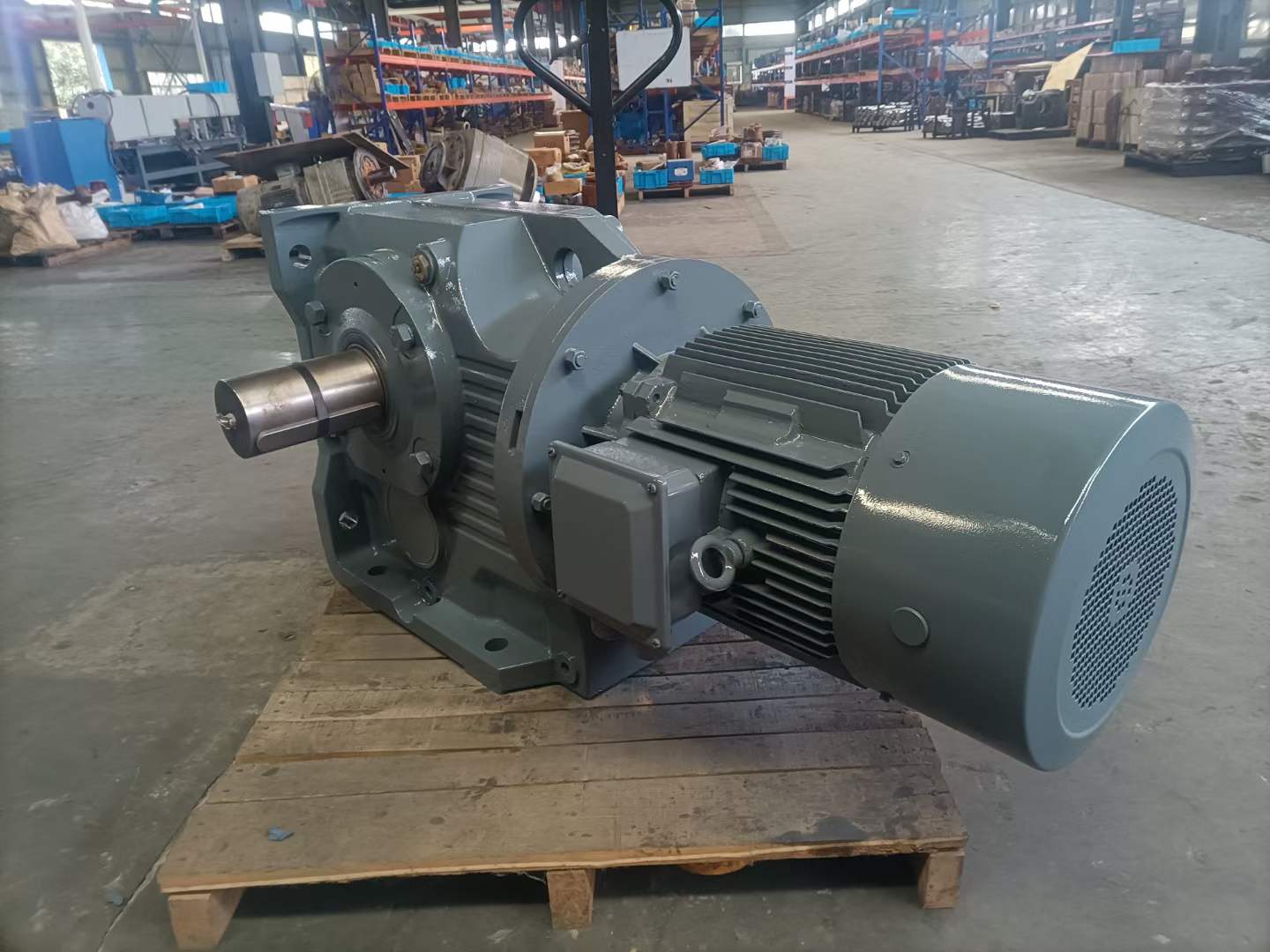 R37-Y1.5KW-15.6M1-0ƶٻFF57DV132S4