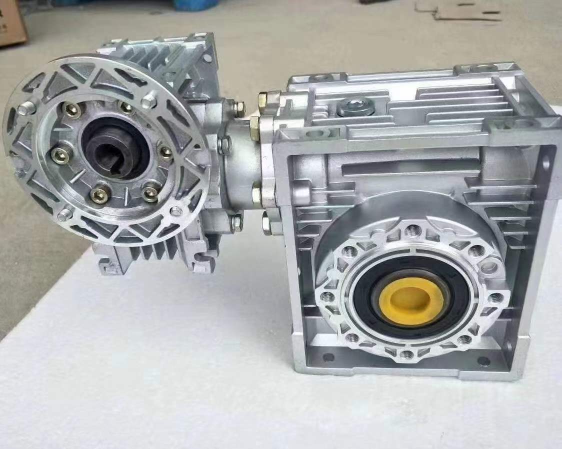 SA67-Y3KW-19.8-M1D40ٻͺFF47R17DRS71M4